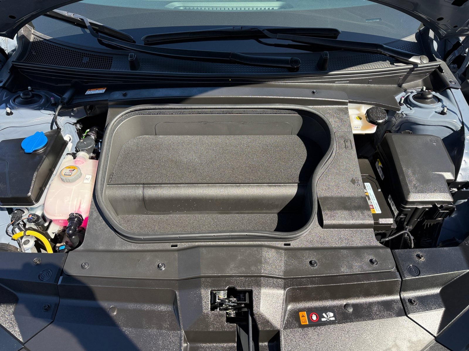 Certified Used 2025 Blue Hyundai SEL image 20