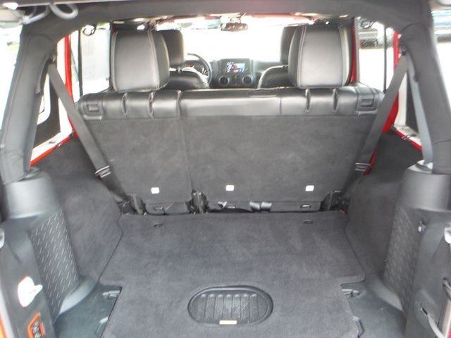 Used 2018 Red Jeep Unlimited Sport image 41