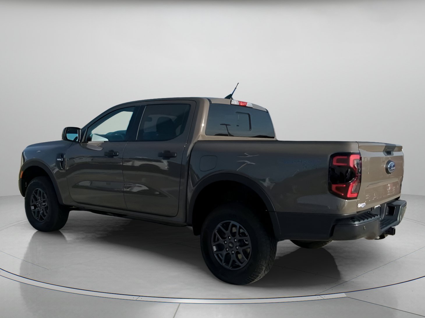 New 2026 Marsh Gray Ford XLT image 17