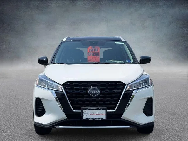 Used 2023 White Nissan SV image 6