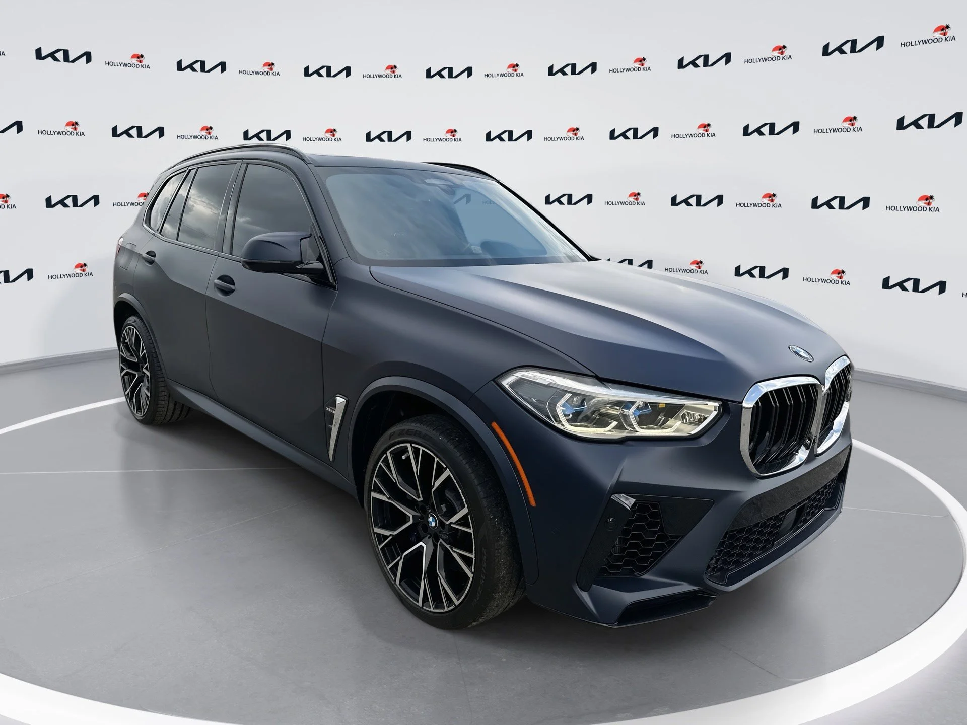 2021 BMW X5 M -'s photo