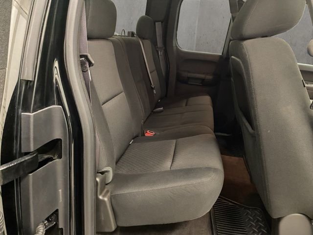 Used 2013 Black Chevrolet LT image 21