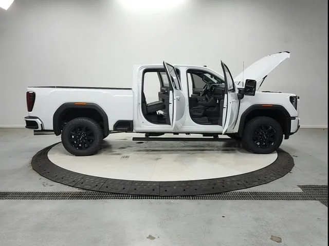 2026 GMC Sierra 2500HD AT4 - Photo 17