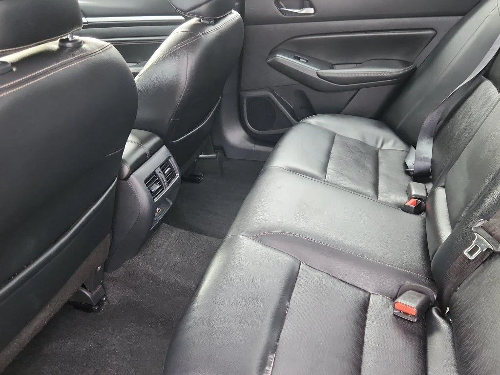 Used 2019 Gun Metallic Nissan 2.5 Platinum image 9