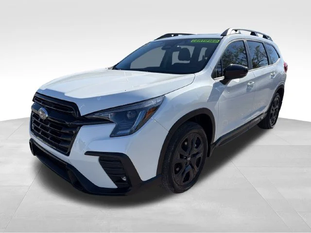 Certified Used 2025 White Subaru Onyx Edition Touring image 3