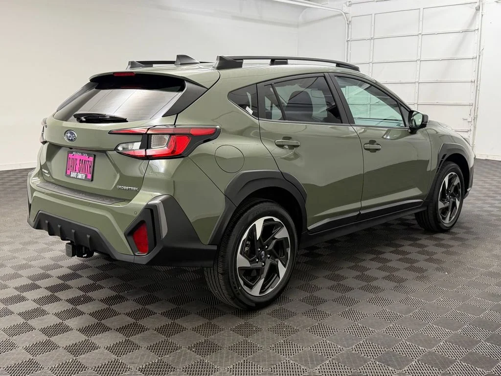 Used 2024 Alpine Green Subaru Limited image 9