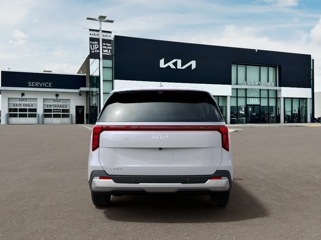 New 2027 Snow White Pearl Kia EX image 5