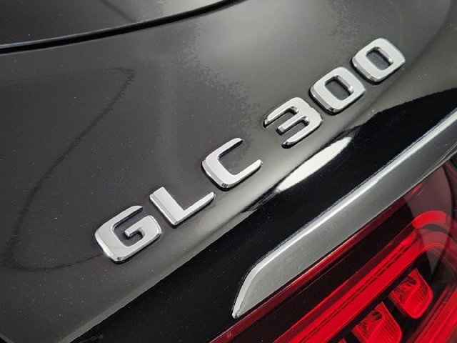 2020 Mercedes-Benz GLC GLC300 - Photo 10