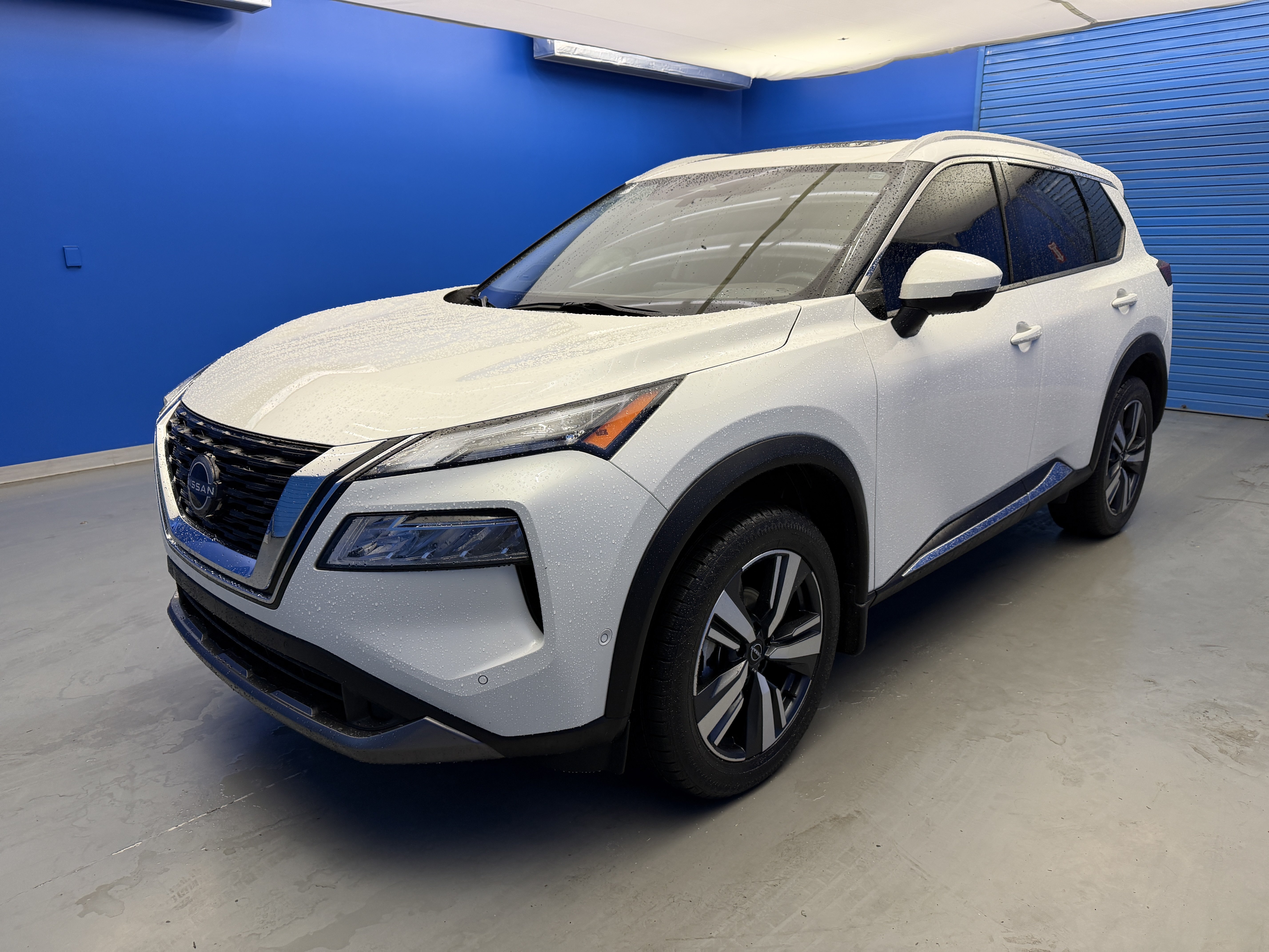 Used 2023 White Nissan SL Intelligent AWD image 4