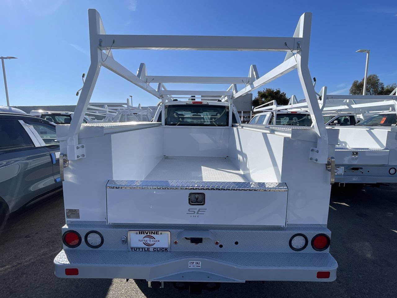 New 2026 Oxford White Ford XL image 5