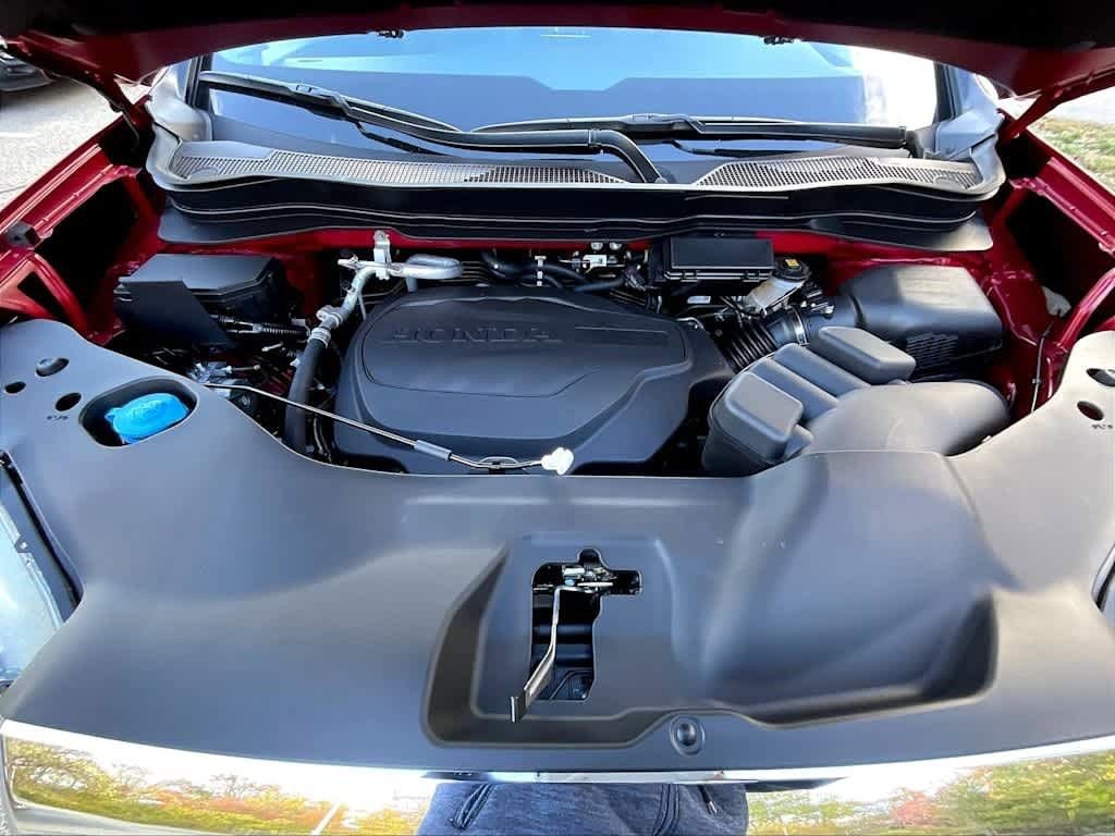 New 2026 Radiant Red Metallic II Honda RTL image 16