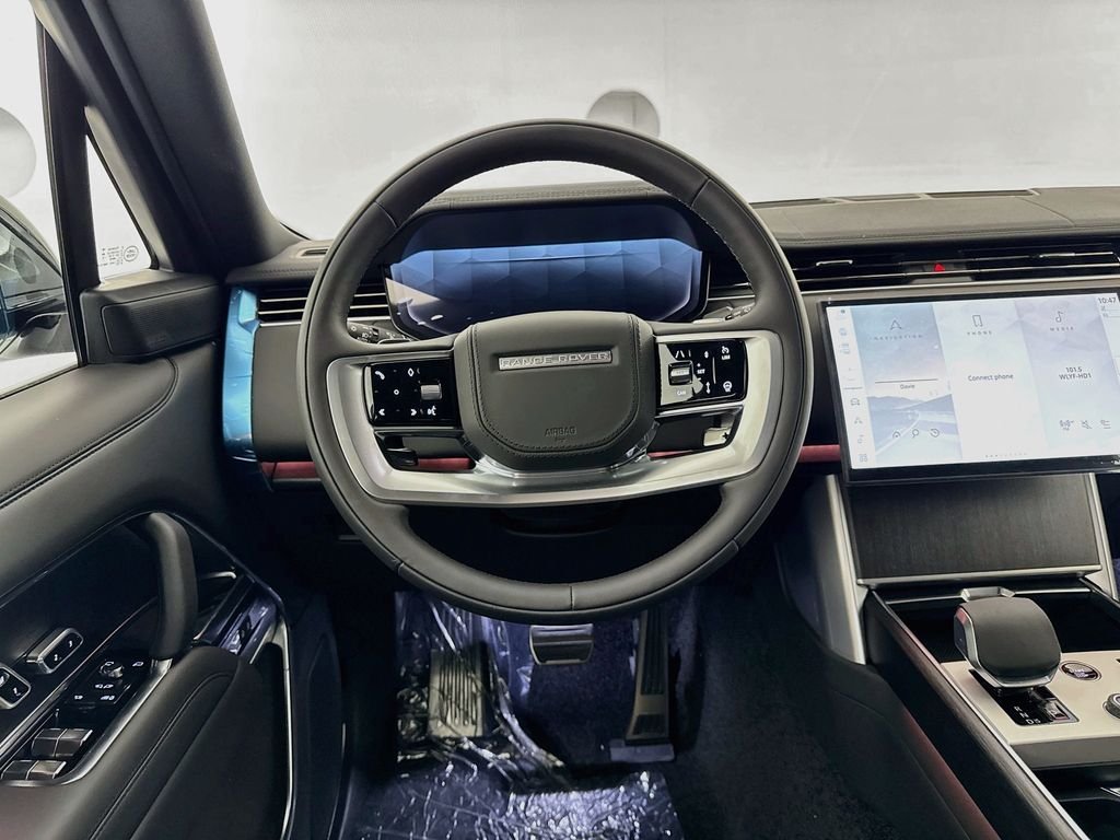 New 2027 Fuji White Land Rover SE image 23