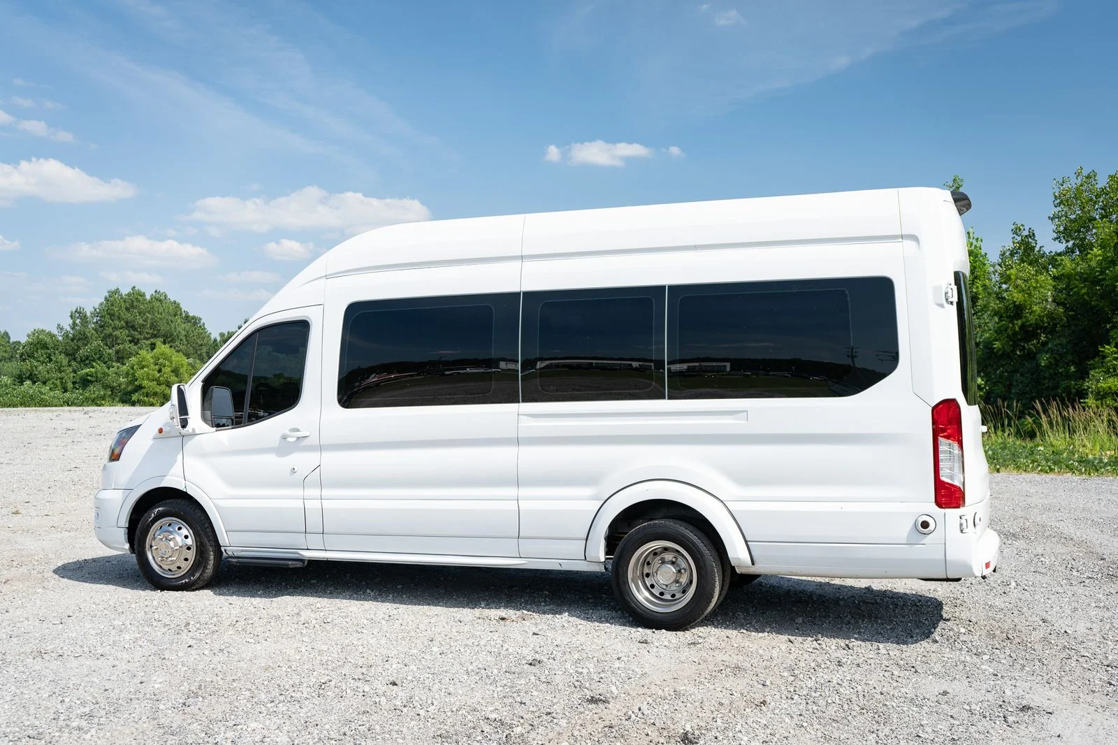 Used 2020 White Ford XL image 7
