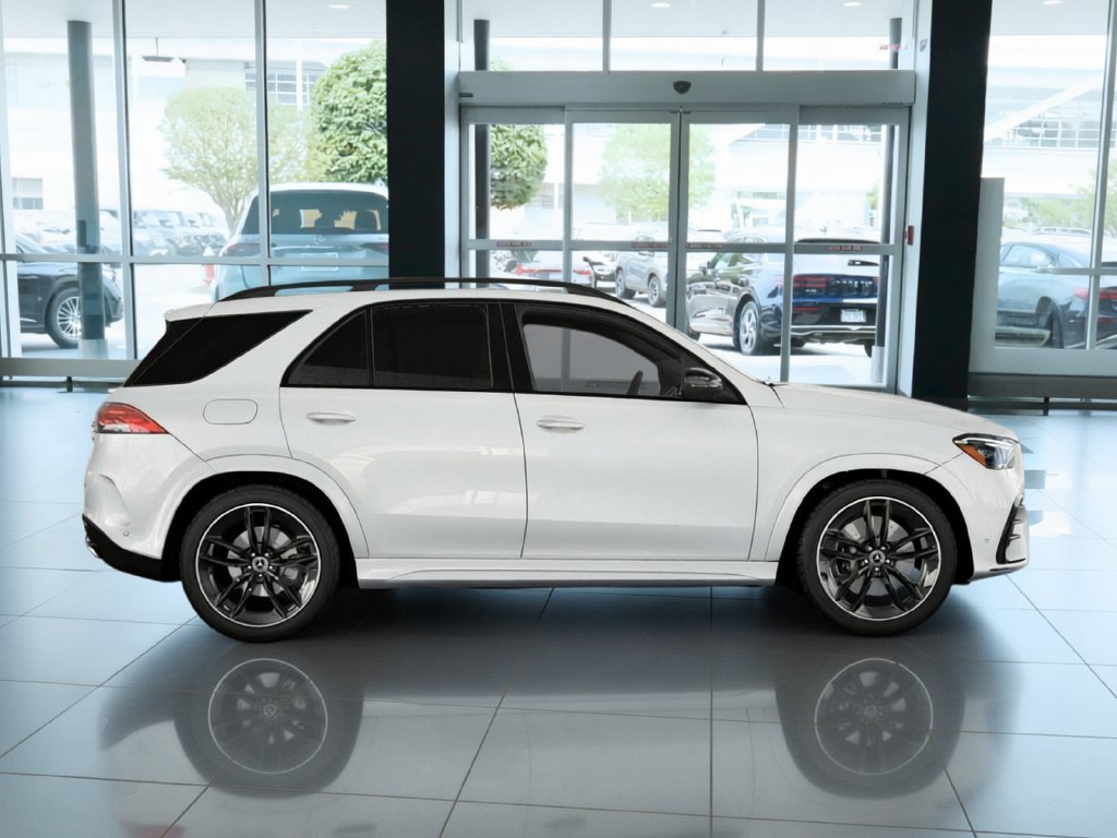 New 2026 MANUFAKTUR Moonlight White Metallic Mercedes-Benz GLE 580 image 2