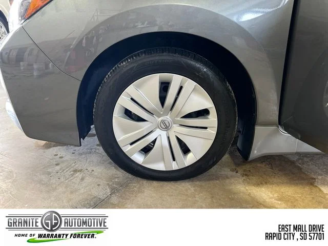 Used 2025 Gray Nissan S image 28