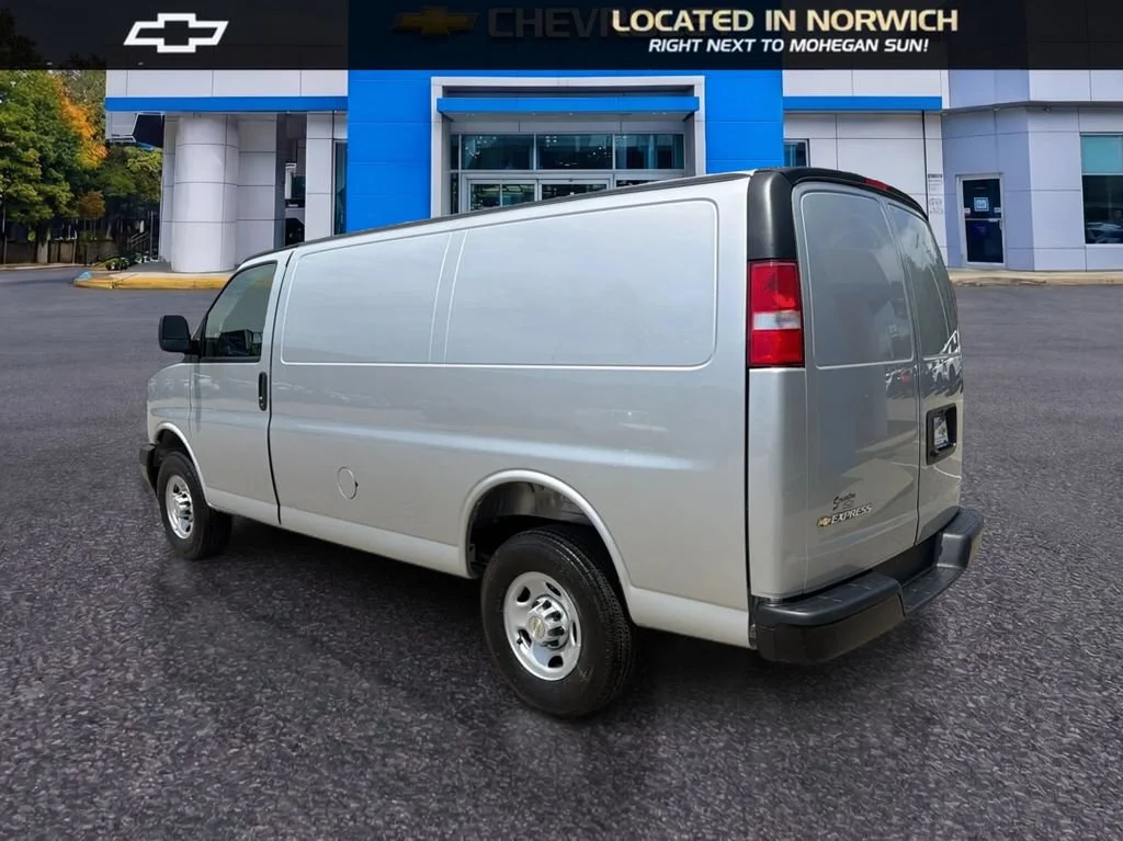 2026 Chevrolet Express Cargo Work Van - Photo 33