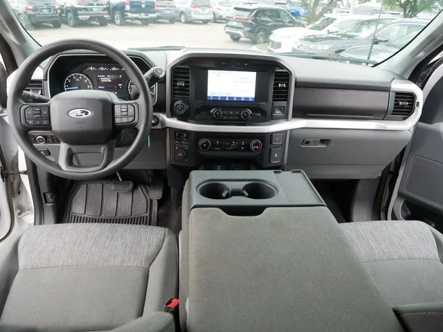 Used 2023 Oxford White Ford XLT image 22