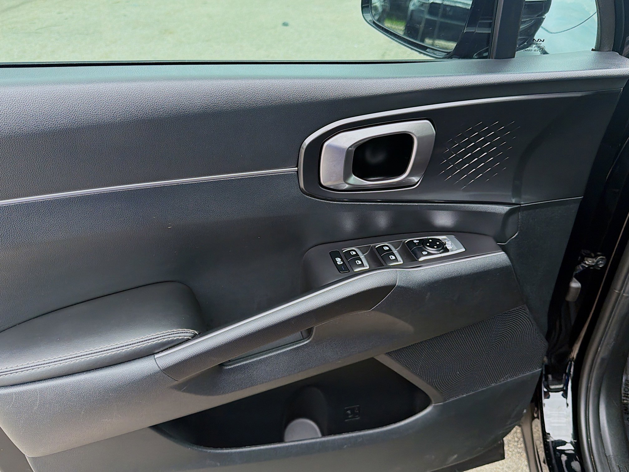 Used 2024 Ebony Black Kia S image 14
