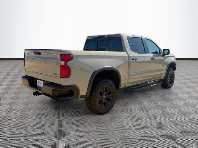 Used 2022 Sand Dune Metallic Chevrolet ZR2 image 7