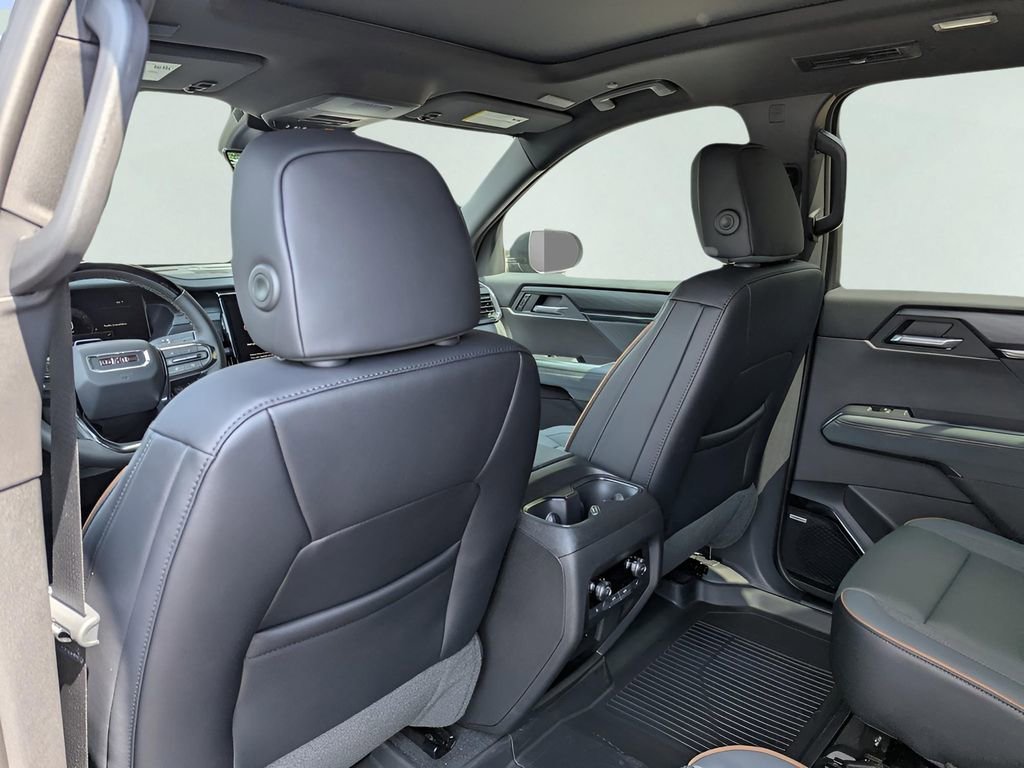 2026 GMC Acadia AT4 - Photo 13
