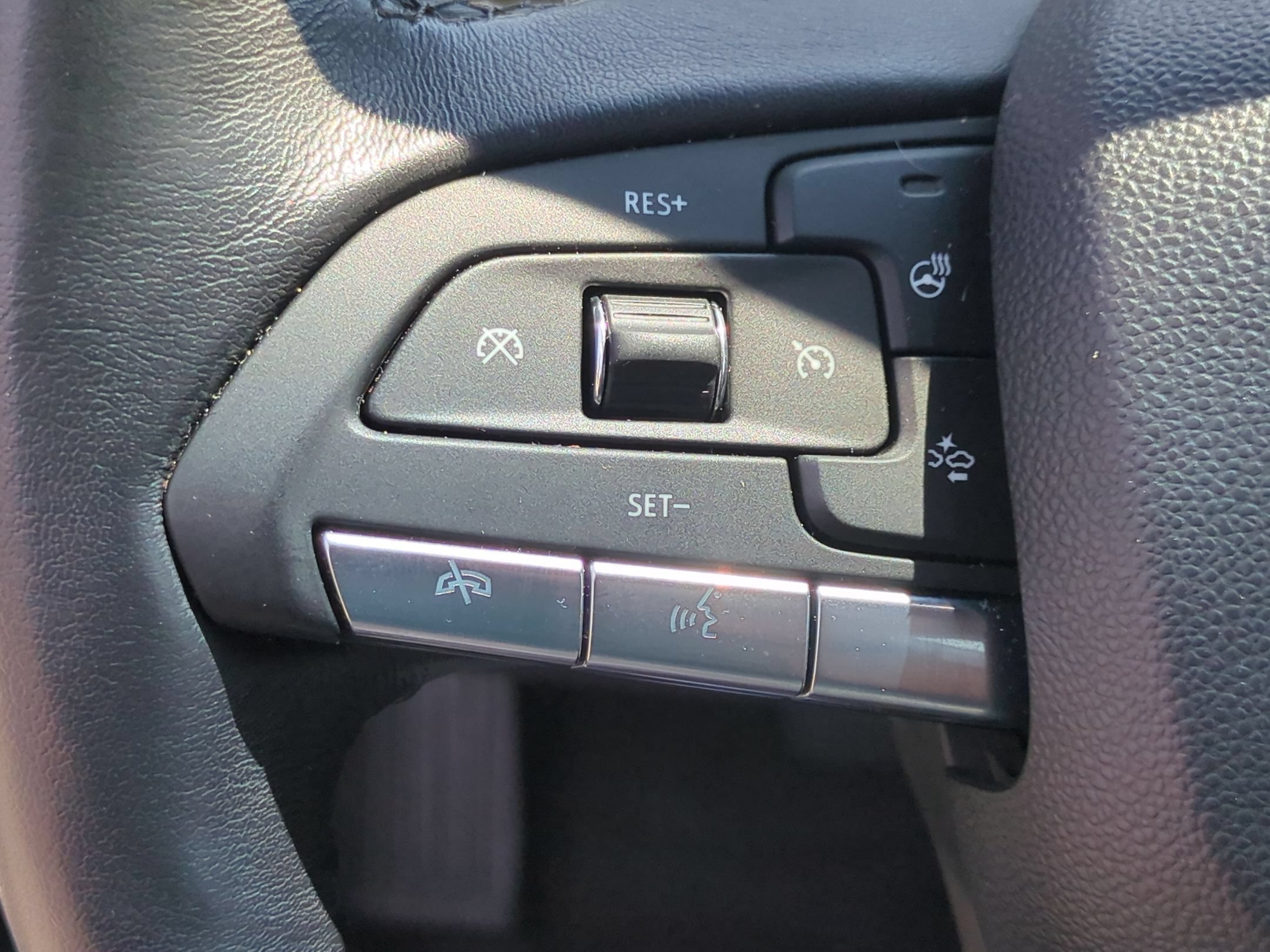 Used 2022 BLACK RAVEN Cadillac Premium Luxury image 17
