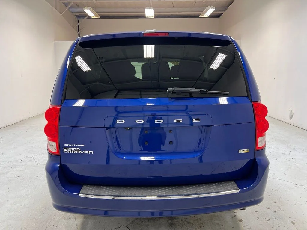 Used 2018 Blue Dodge SE image 10