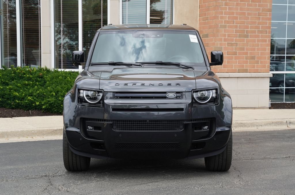 Used 2026 Gray Land Rover X-Dynamic SE image 4