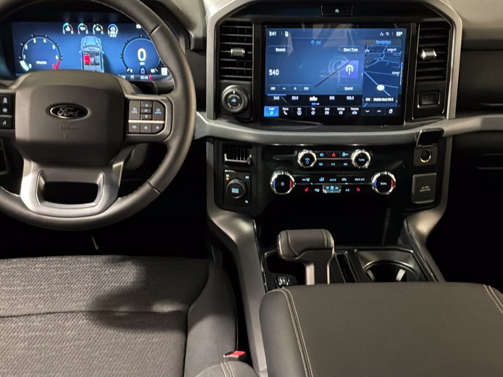 New 2026 Oxford White Ford XLT image 16