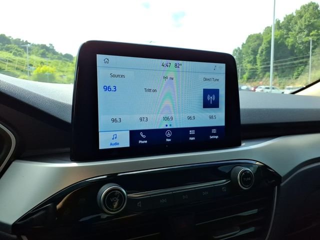 Used 2020 Red Ford SEL image 27