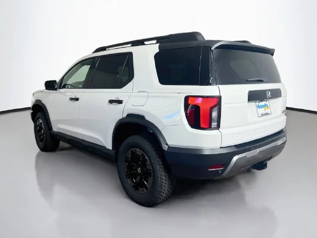 New 2027 Platinum White Pearl Honda  image 6