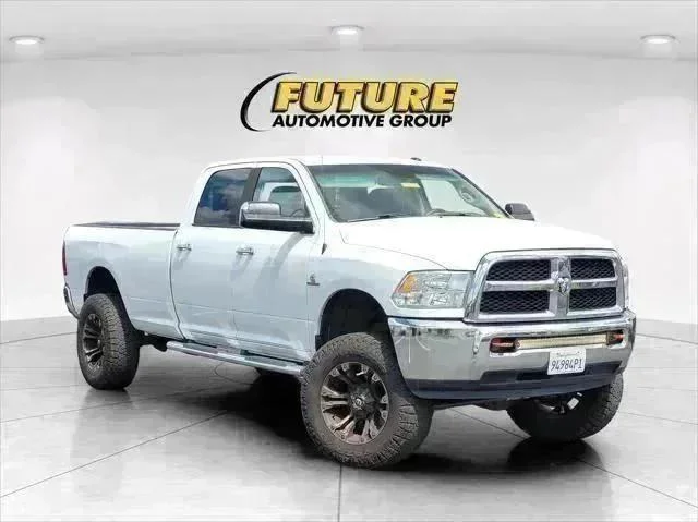 2015 RAM 3500 SLT 4X4 Crew Cab LWB's photo