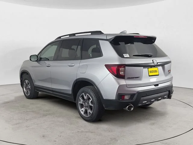 Used 2023 Silver Honda TrailSport image 3