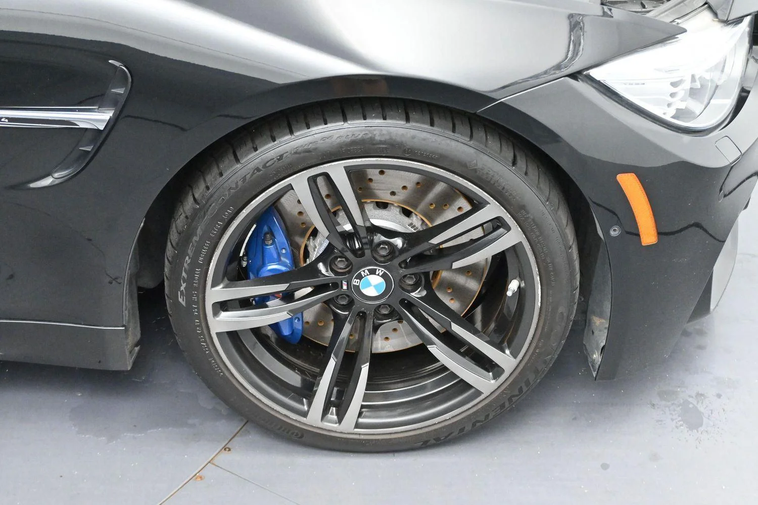 Used 2015 Black Sapphire Metallic BMW M4 image 34