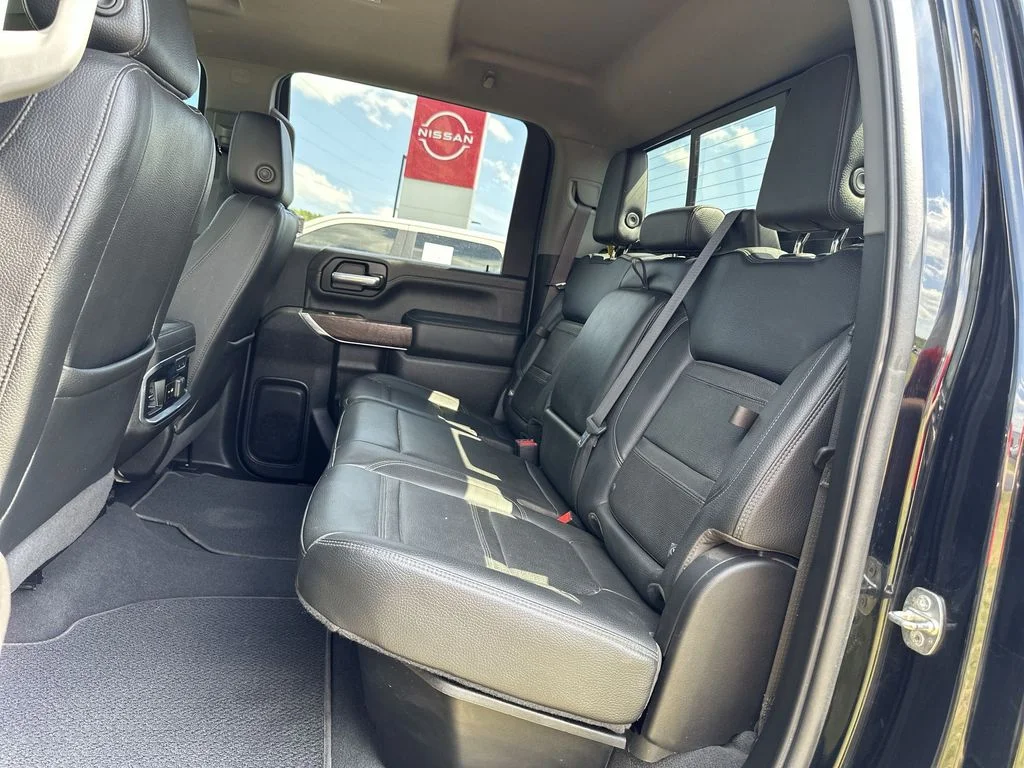 Used 2023 Black GMC Denali image 28