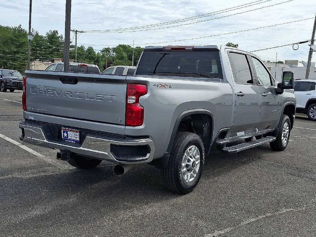 Used 2025 Sterling Gray Metallic Chevrolet LT image 12