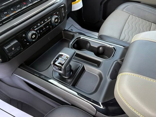 Used 2025 Black Chevrolet ZR2 image 21