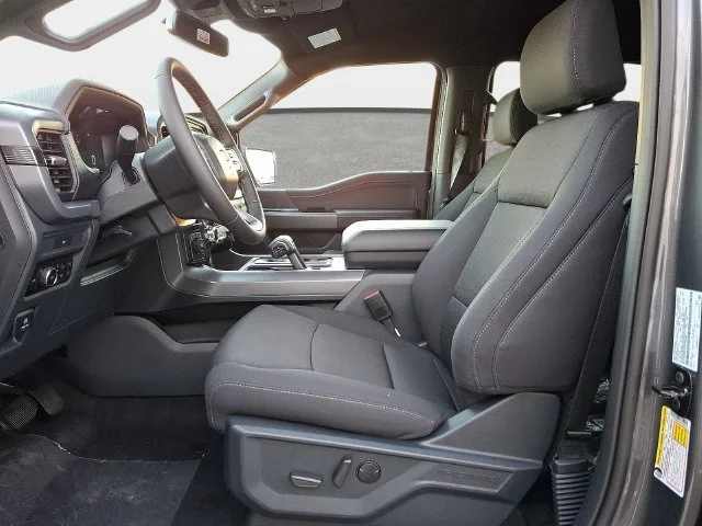 New 2026 Carbonized Gray Metallic Ford XLT image 9