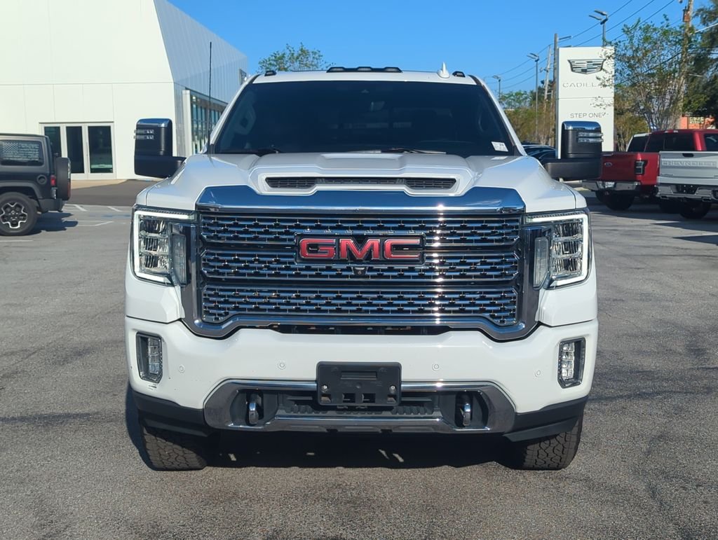 Used 2021 White GMC Denali image 9