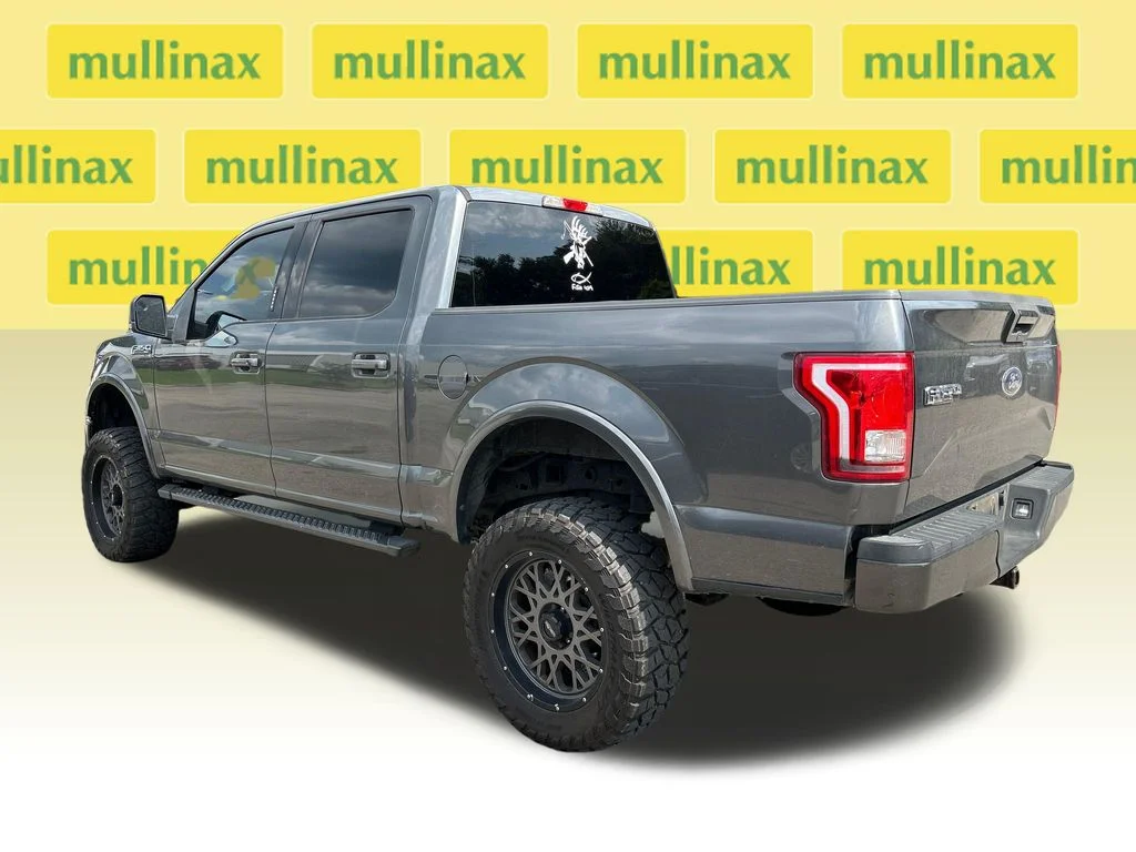 Used 2015 Gray Ford XLT image 3