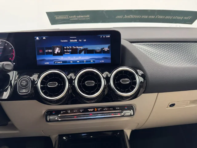 Certified Used 2026 Polar White Mercedes-Benz GLA 250 image 4