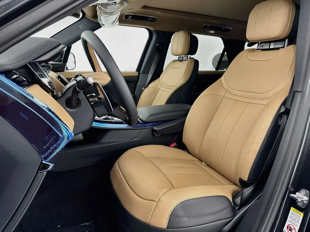 New 2026 Carpathian Grey Land Rover Dynamic SE image 21