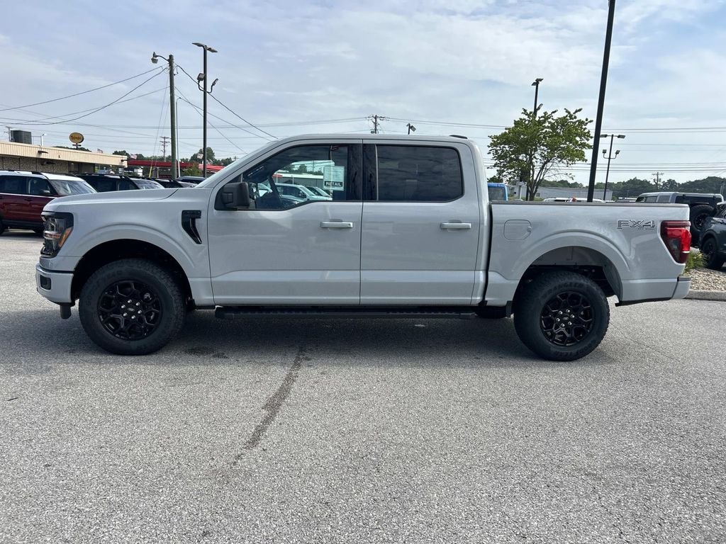 New 2026 Avalanche Ford XLT image 7