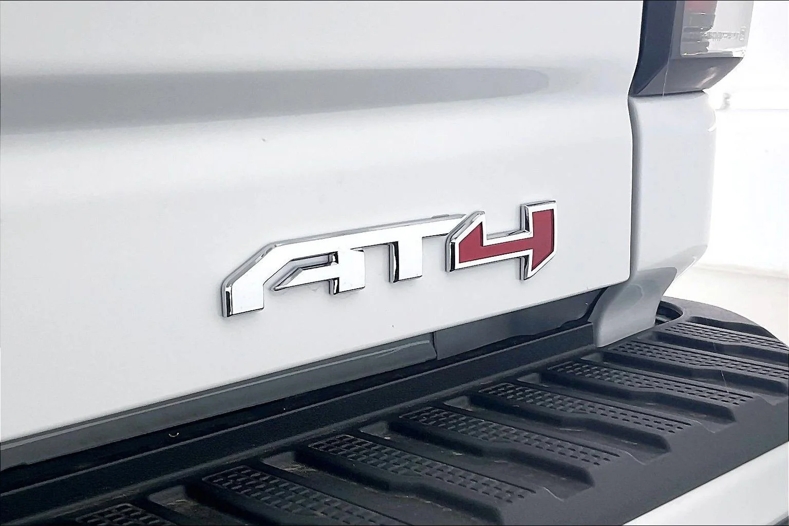 2026 GMC Sierra 2500HD AT4 - Photo 17