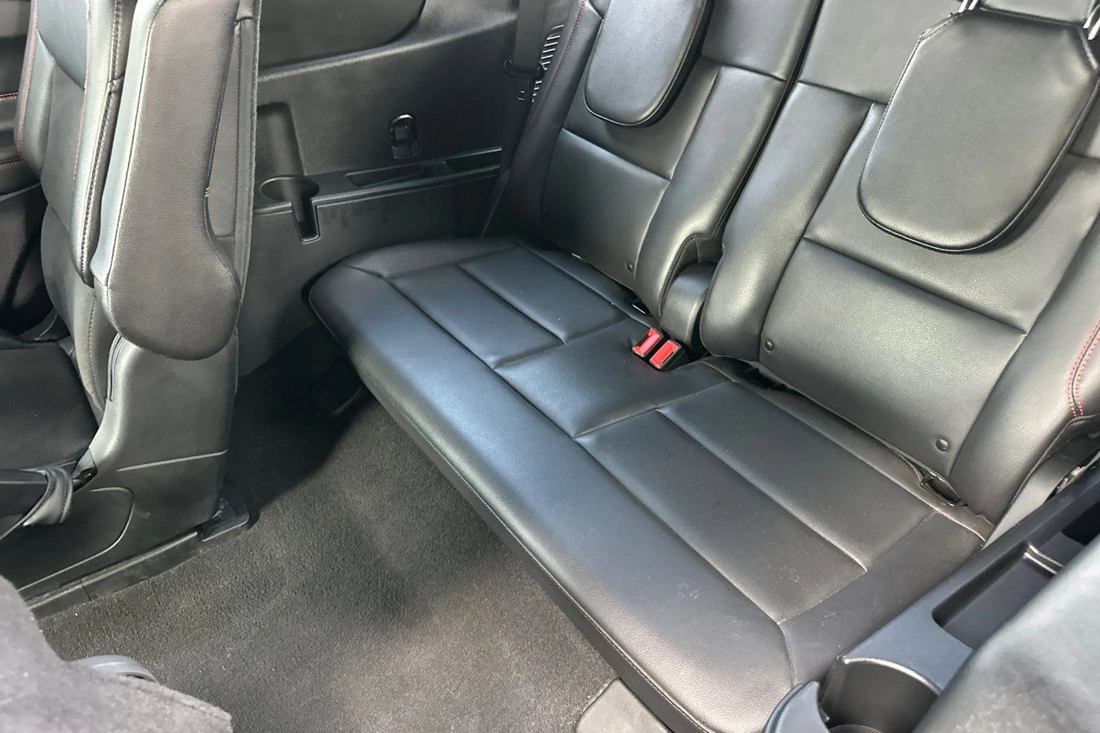 Used 2023 Gray Metallic Ford ST-Line image 15