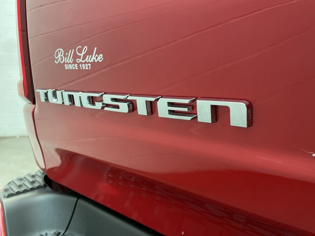 New 2026 Molten Red Pearl-Coat Exterior Paint RAM Tungsten image 8