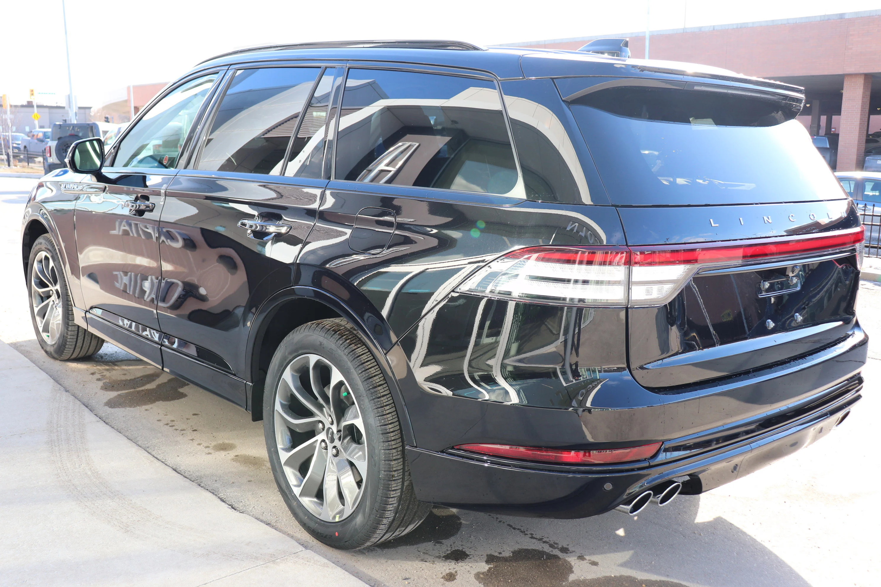 New 2026 INFINITE BLACK MET CC Lincoln Premiere image 4