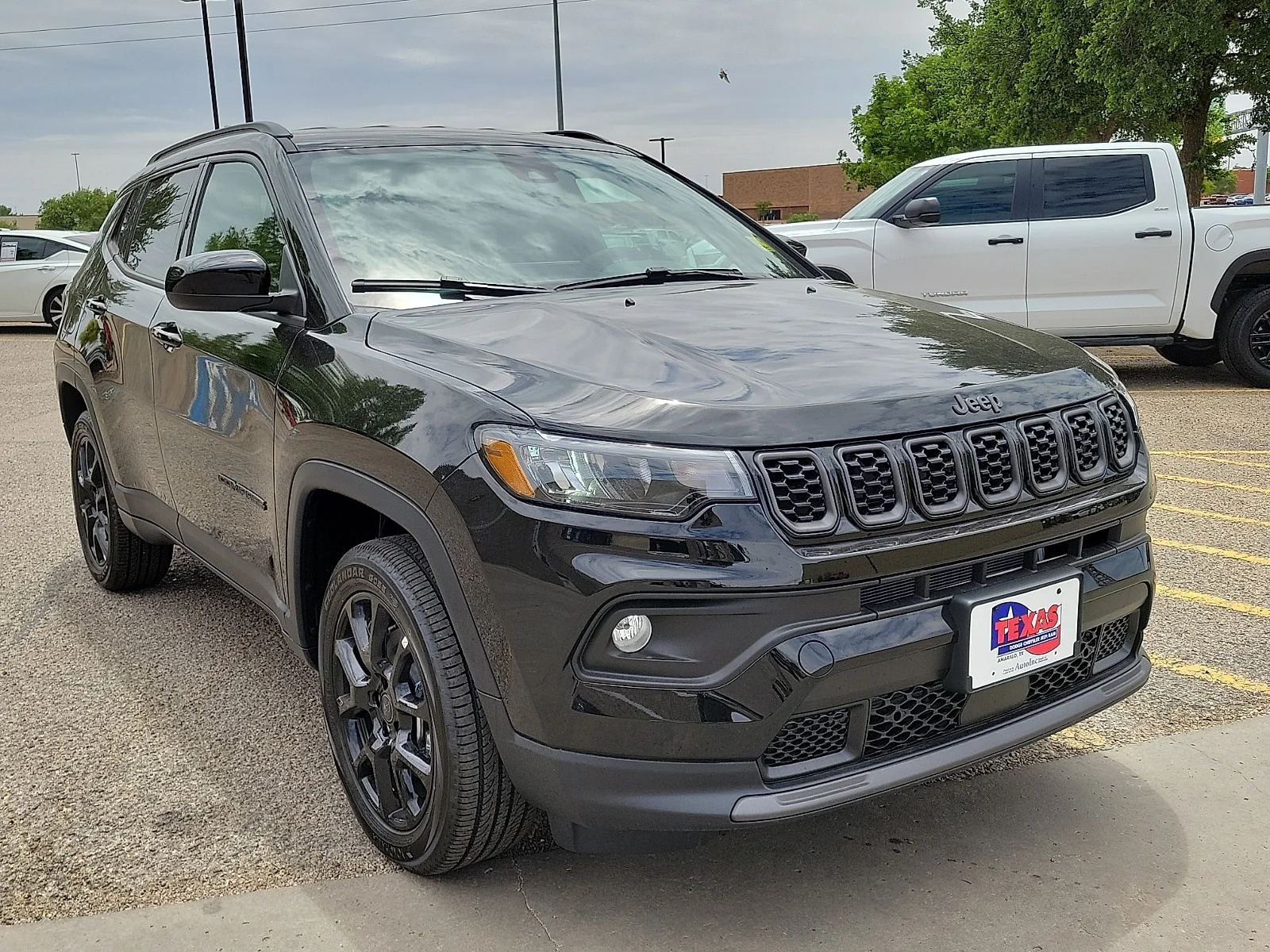 New 2026 PXJ Diamond Bla Jeep LATITUDE ALTITUDE 4X4 image 6