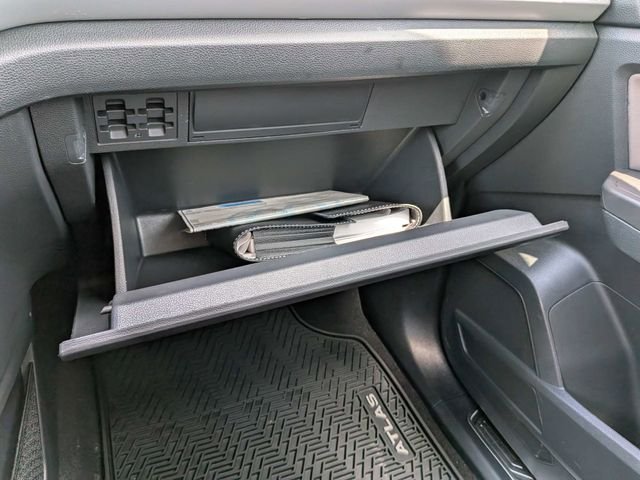Certified Used 2022 Silver Volkswagen SEL image 24
