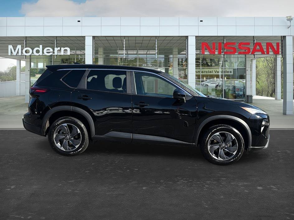 Used 2025 Super Black Nissan SV image 6