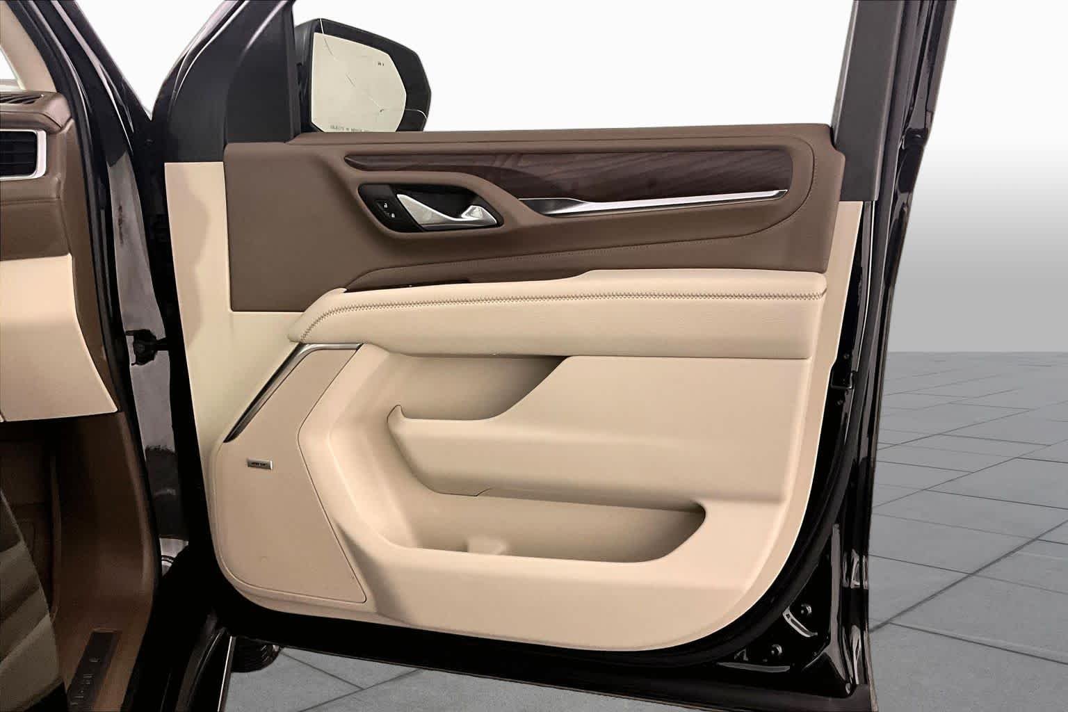 Used 2024 Onyx Black GMC Denali image 22